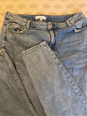 Dynamite Classic Straight-Leg Denim Jeans in Light Blue